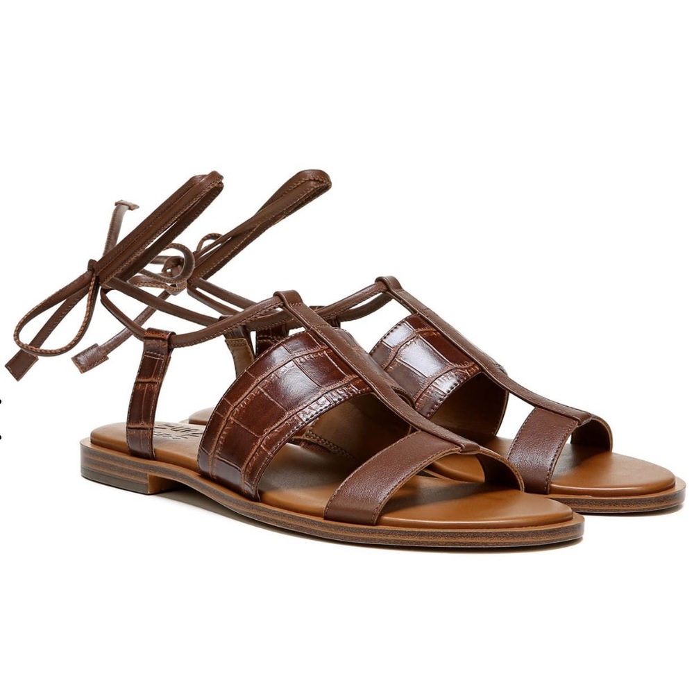 NWOT Naturalizer Fayee Brown Leather Sandal